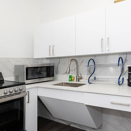 Apartments On Collins ميامي بيتش المظهر الخارجي الصورة