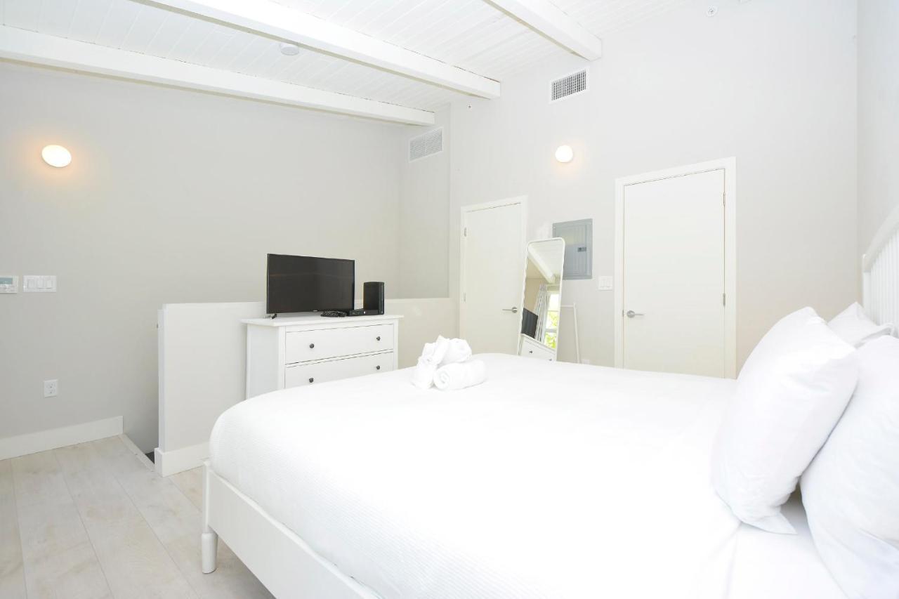 Apartments On Collins ميامي بيتش المظهر الخارجي الصورة