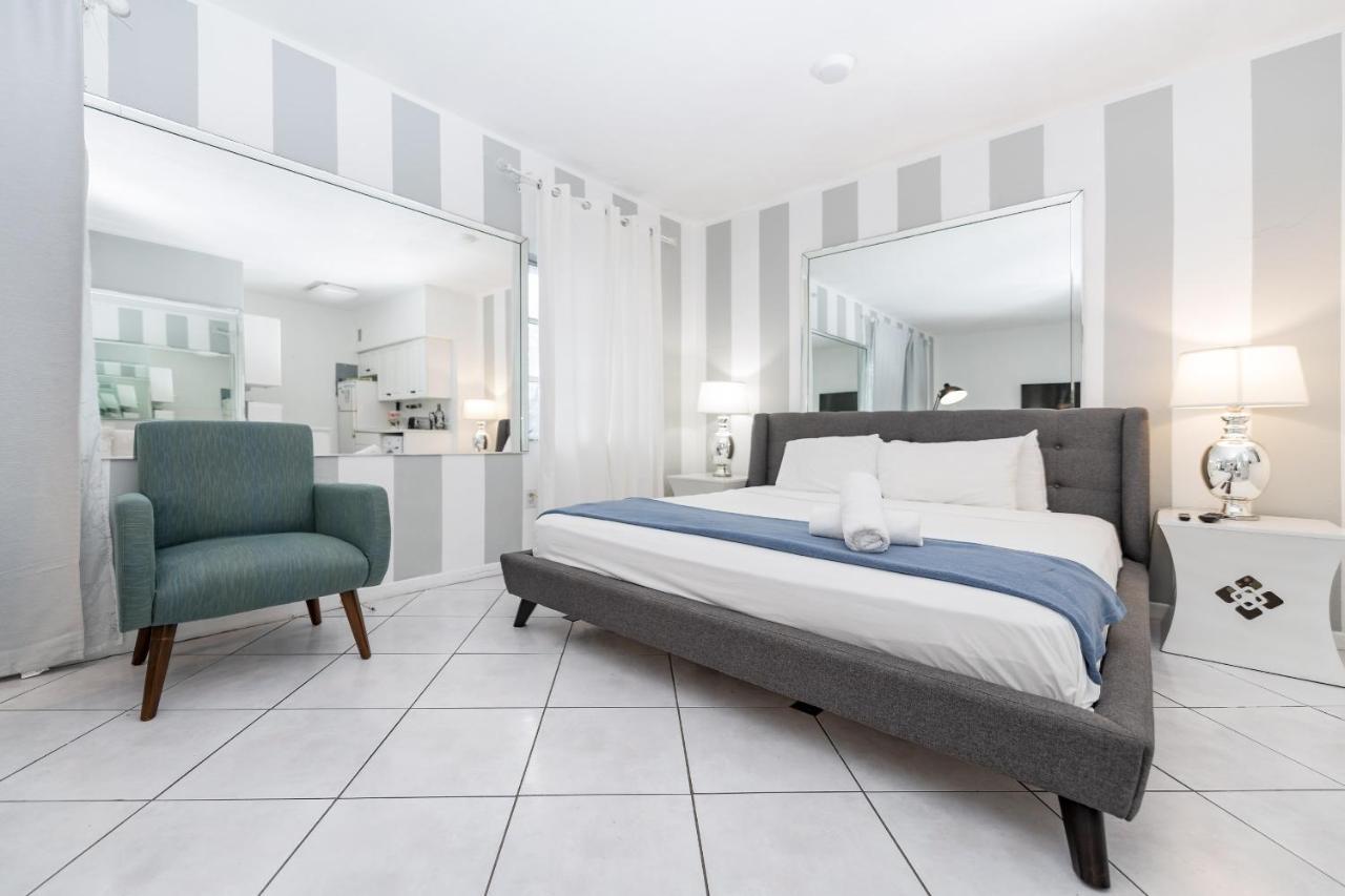 Apartments On Collins ميامي بيتش المظهر الخارجي الصورة