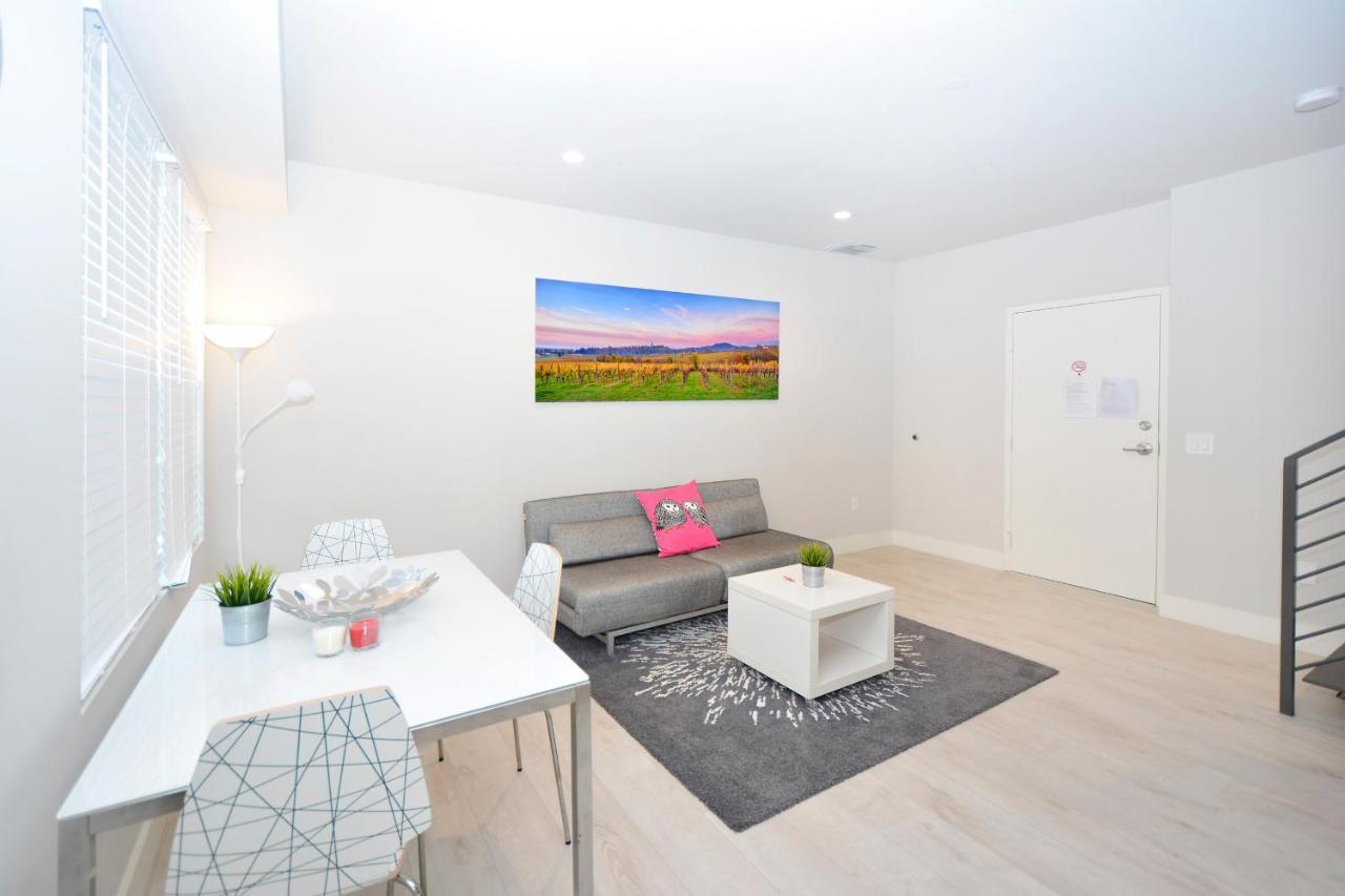 Apartments On Collins ميامي بيتش المظهر الخارجي الصورة
