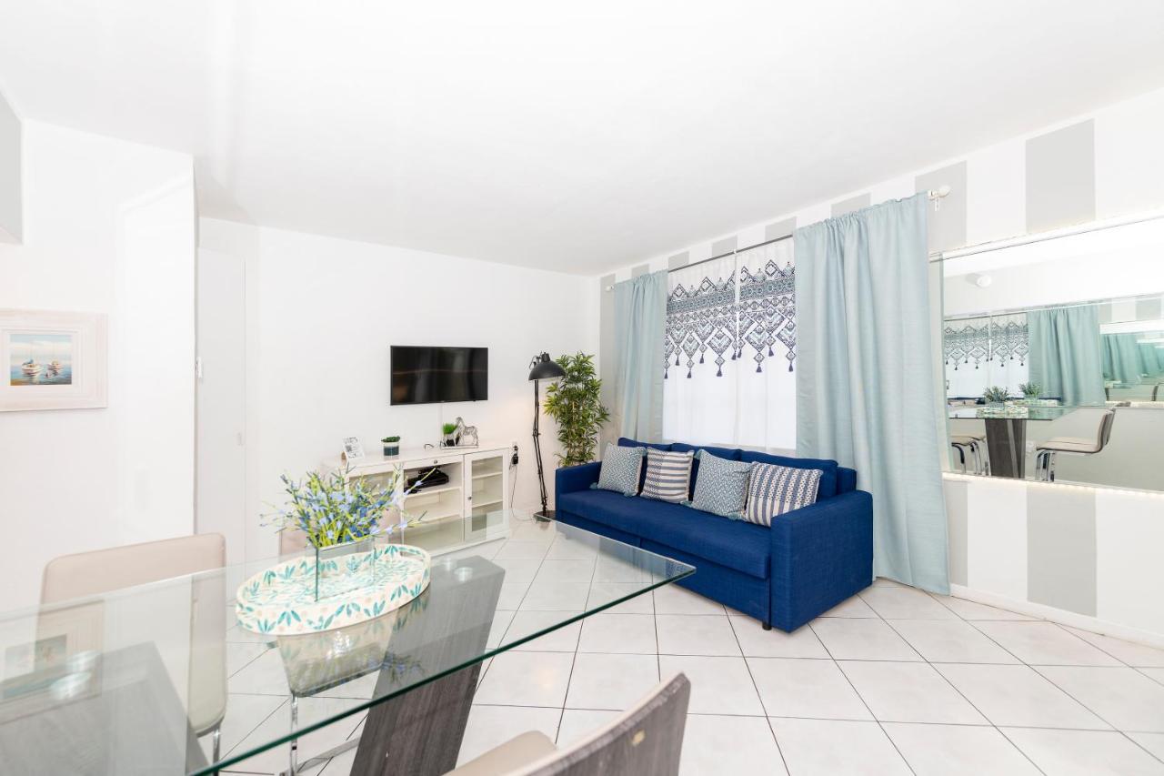 Apartments On Collins ميامي بيتش المظهر الخارجي الصورة