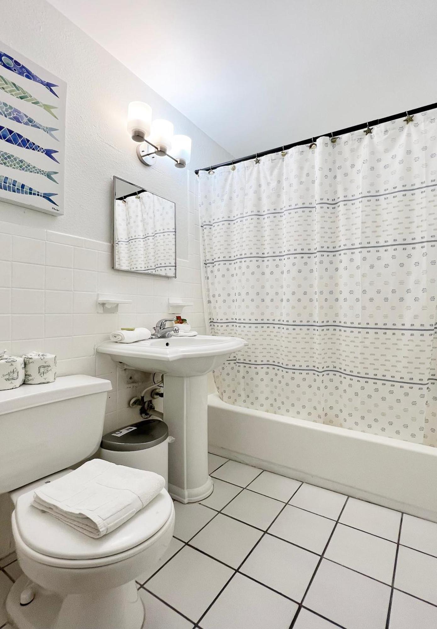 Apartments On Collins ميامي بيتش المظهر الخارجي الصورة